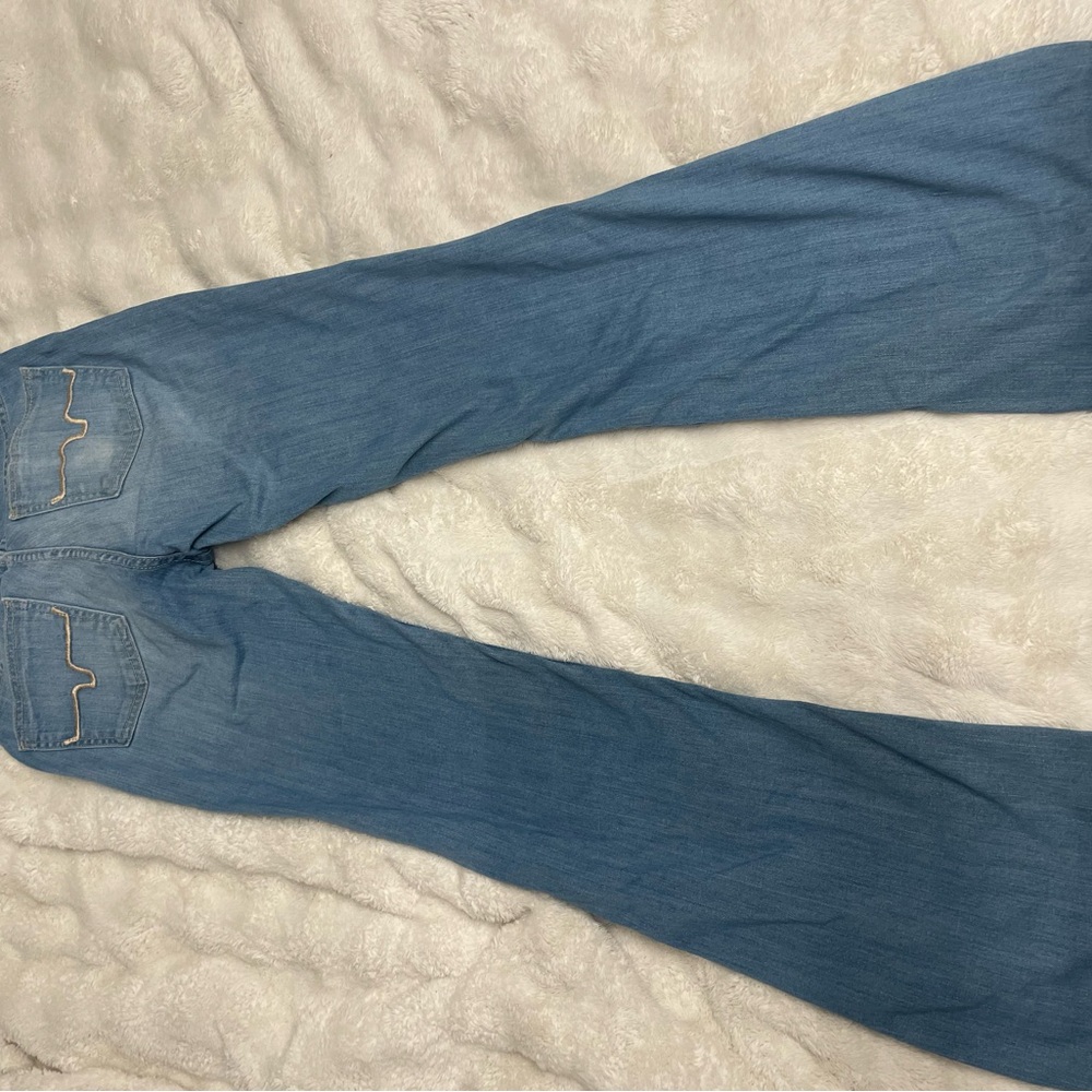 Classic Blue Women's Jeans - Picture 2 of 3